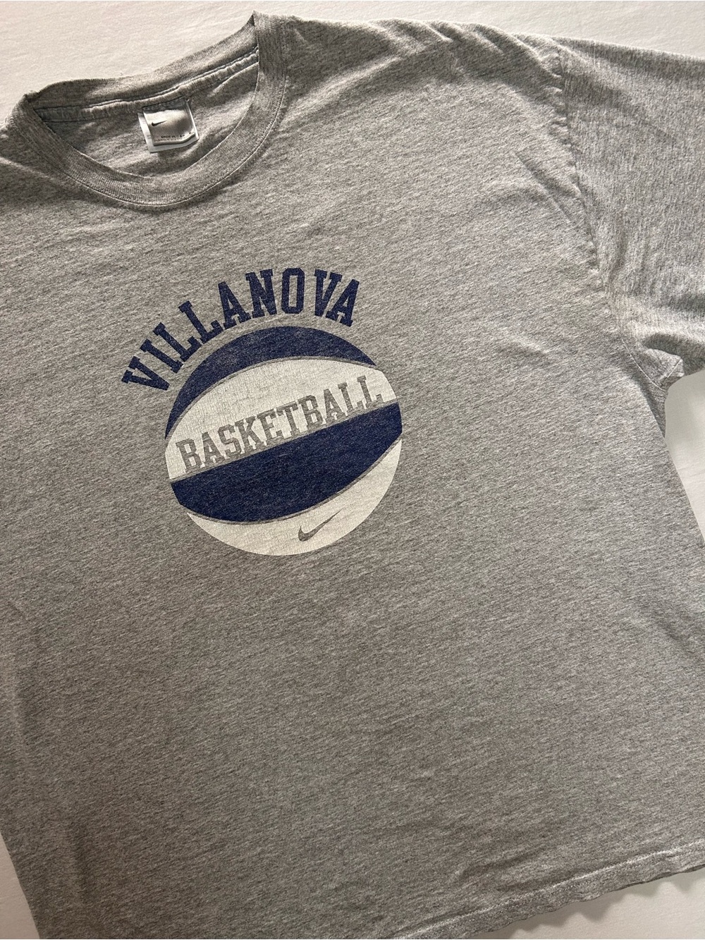 Vintage Nike Villanova Basketball T-Shirt Team Issued Style XL